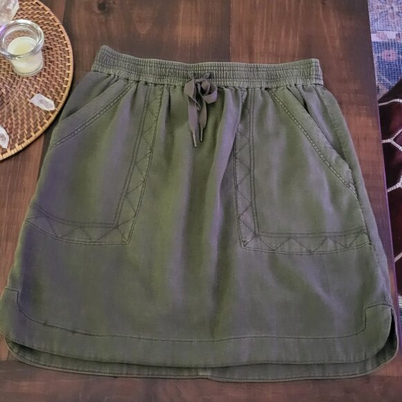 Anthropologie Dresses & Skirts - Anthropologie Pilcro Drawstring/Utility Mini Skirt - Olive Green - S